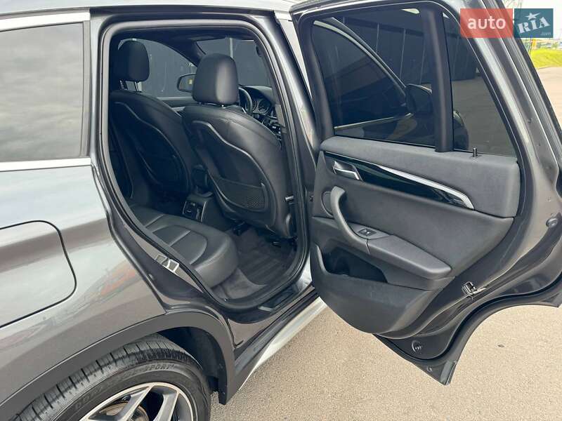 Позашляховик / Кросовер BMW X1 2018 в Рівному