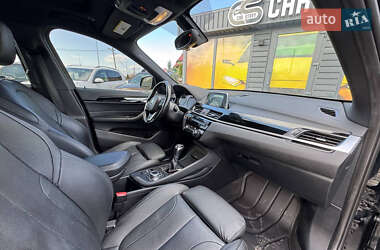 Внедорожник / Кроссовер BMW X1 2018 в 