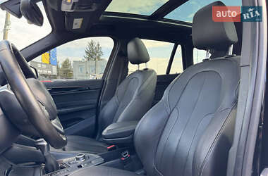 Внедорожник / Кроссовер BMW X1 2018 в 