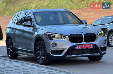 Позашляховик / Кросовер BMW X1 2016 в 