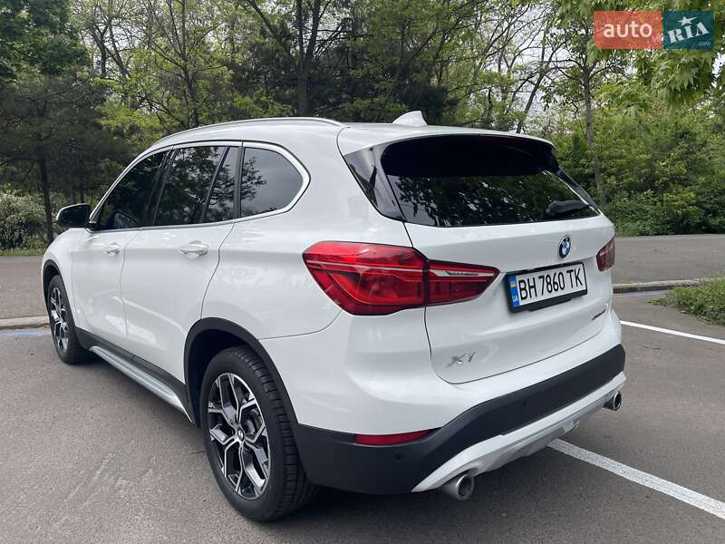 Внедорожник / Кроссовер BMW X1 2019 в Одессе