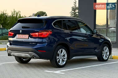 Внедорожник / Кроссовер BMW X1 2019 в 