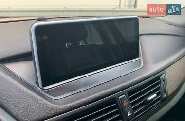 Позашляховик / Кросовер BMW X1 2012 в 
