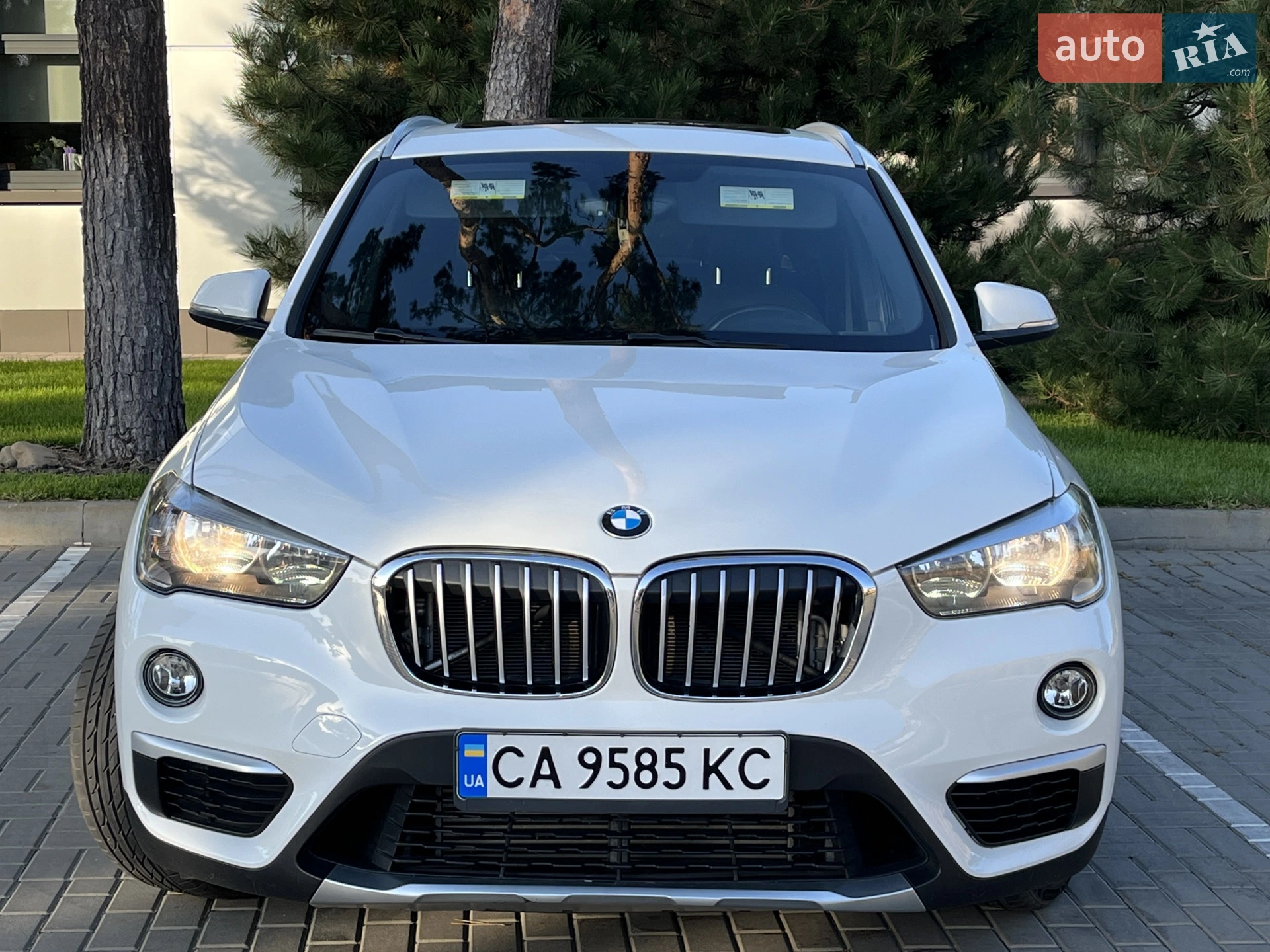 BMW X1 2018 VIN WBXHU7C39J5L07762 фото оголошення 3 з 13