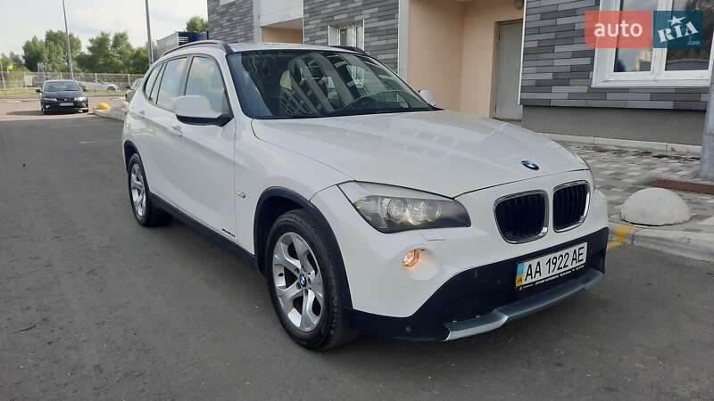 BMW X1 2011