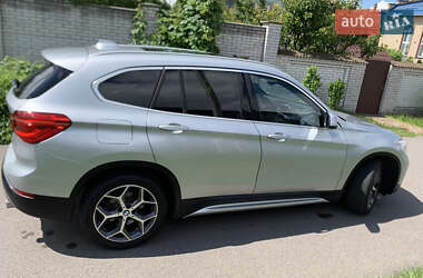Внедорожник / Кроссовер BMW X1 2018 в 