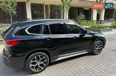 Внедорожник / Кроссовер BMW X1 2020 в 