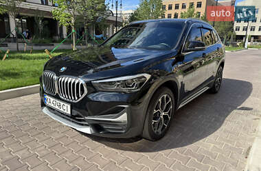 Внедорожник / Кроссовер BMW X1 2020 в 