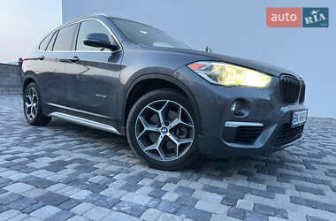 Позашляховик / Кросовер BMW X1 2016 в 