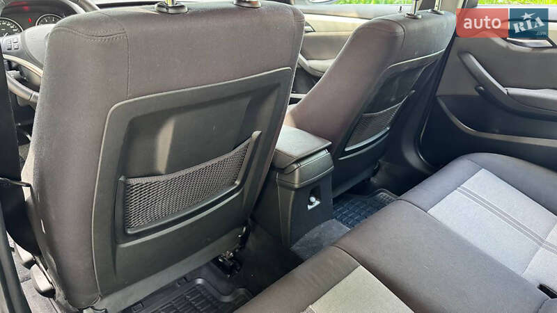 Внедорожник / Кроссовер BMW X1 2010 в Киеве