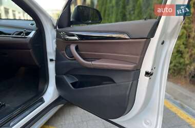 Внедорожник / Кроссовер BMW X1 2017 в 