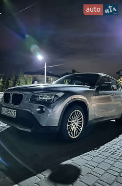 Внедорожник / Кроссовер BMW X1 2010 в Киеве