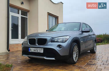 Внедорожник / Кроссовер BMW X1 2010 в 