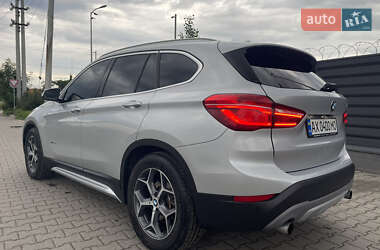 Внедорожник / Кроссовер BMW X1 2016 в 