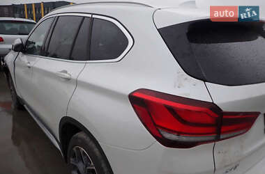 Внедорожник / Кроссовер BMW X1 2021 в 