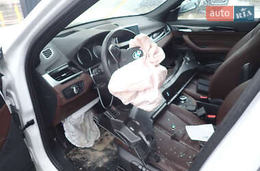 Внедорожник / Кроссовер BMW X1 2021 в 