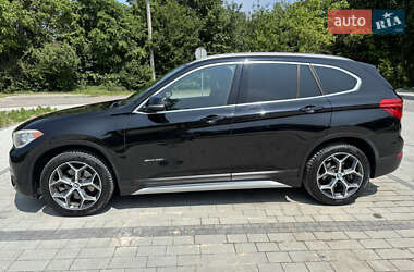 Внедорожник / Кроссовер BMW X1 2017 в 