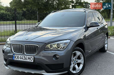 Позашляховик / Кросовер BMW X1 2014 в 
