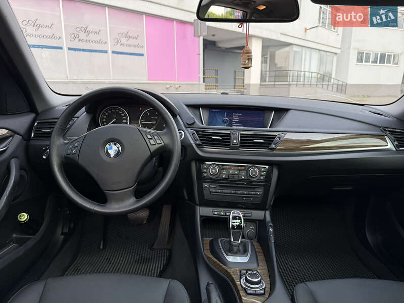 Внедорожник / Кроссовер BMW X1 2014 в Киеве