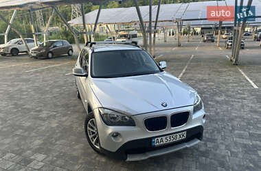 Позашляховик / Кросовер BMW X1 2009 в 