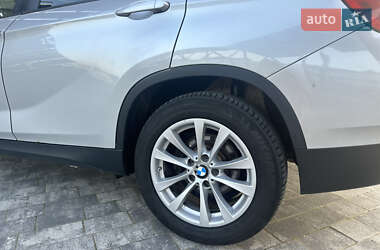 Позашляховик / Кросовер BMW X1 2009 в 
