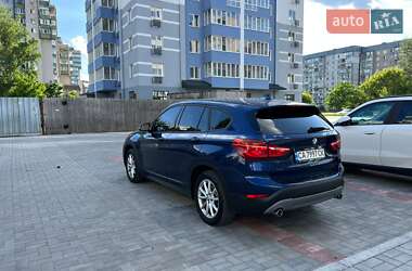 Внедорожник / Кроссовер BMW X1 2018 в 