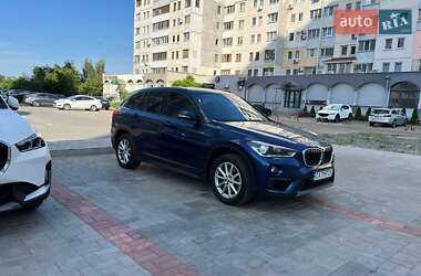 Внедорожник / Кроссовер BMW X1 2018 в 