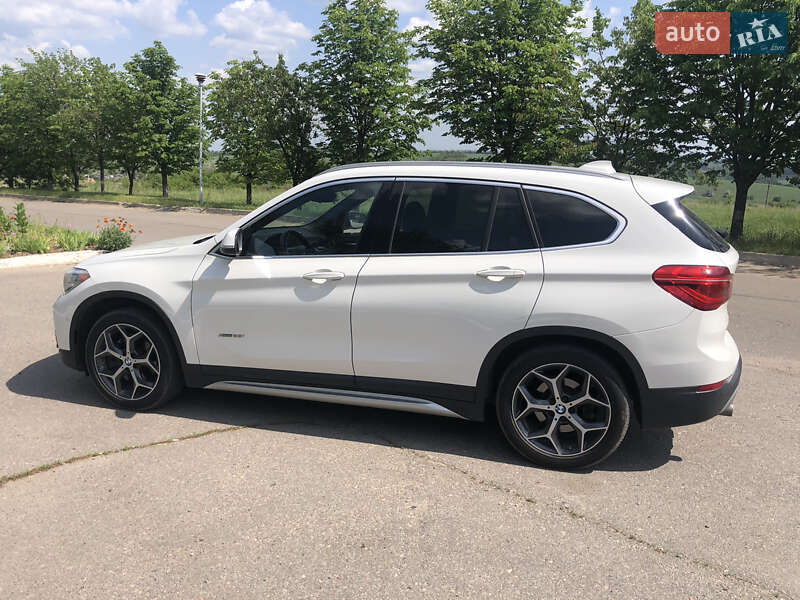 Позашляховик / Кросовер BMW X1 2016 в Харкові