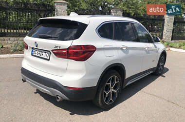 Внедорожник / Кроссовер BMW X1 2016 в 