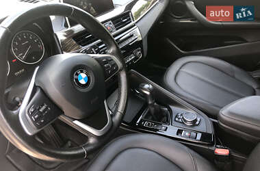 Внедорожник / Кроссовер BMW X1 2016 в 