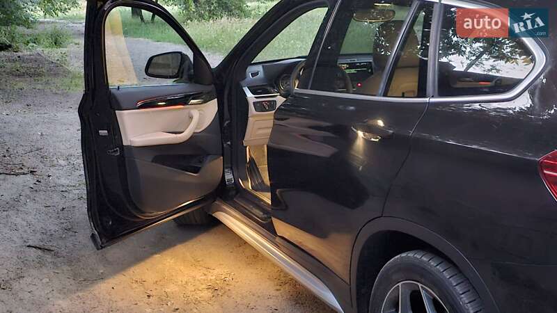 Позашляховик / Кросовер BMW X1 2016 в Кривому Розі