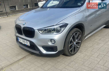 Внедорожник / Кроссовер BMW X1 2017 в 