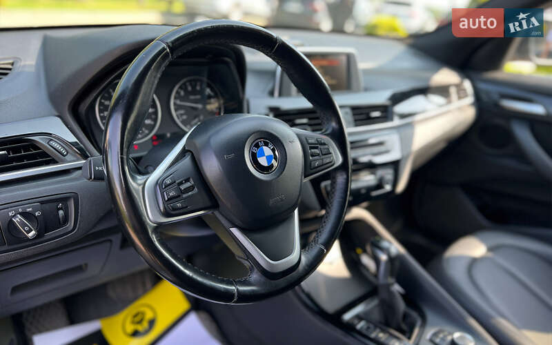Внедорожник / Кроссовер BMW X1 2016 в Львове