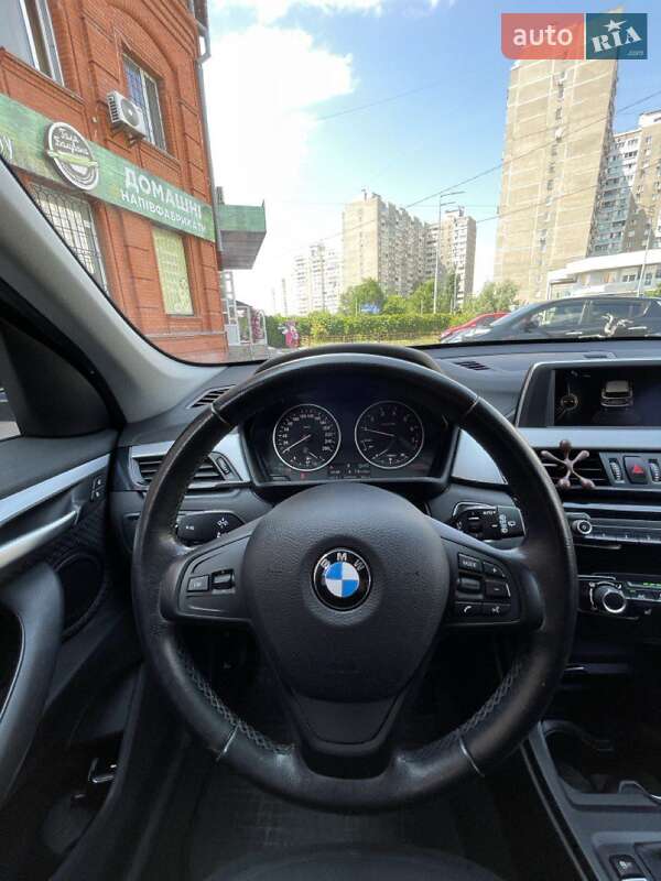Внедорожник / Кроссовер BMW X1 2017 в Киеве