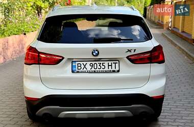 Внедорожник / Кроссовер BMW X1 2015 в 