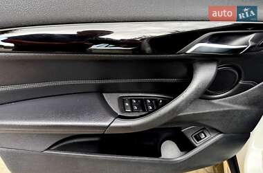 Внедорожник / Кроссовер BMW X1 2015 в 