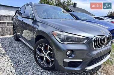 Внедорожник / Кроссовер BMW X1 2016 в Буче