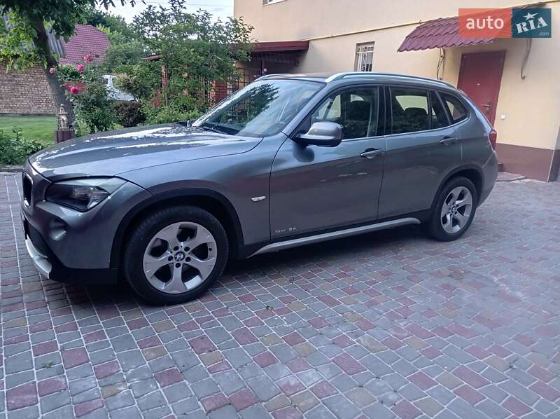 BMW X1 2011