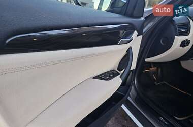 Внедорожник / Кроссовер BMW X1 2010 в 