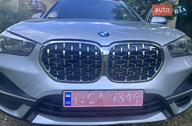 Внедорожник / Кроссовер BMW X1 2020 в Самборе