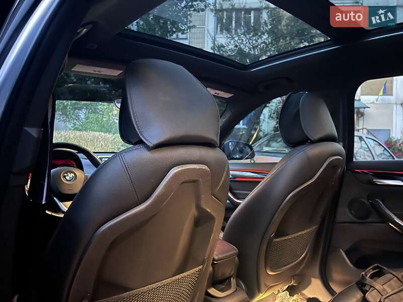 Внедорожник / Кроссовер BMW X1 2017 в Киеве