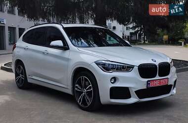 Внедорожник / Кроссовер BMW X1 2016 в Луцке
