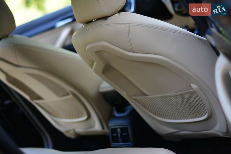 Позашляховик / Кросовер BMW X1 2016 в Кривому Розі