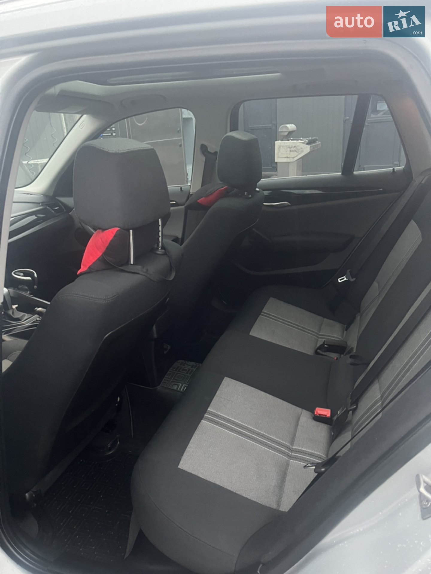 2011 BMW X1 - мініатюра 11