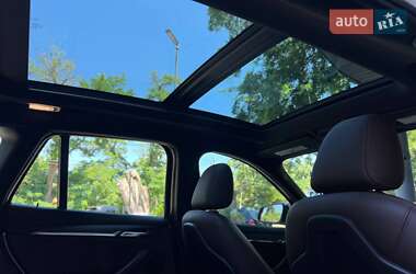 Внедорожник / Кроссовер BMW X1 2015 в 