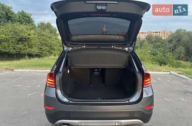Внедорожник / Кроссовер BMW X1 2012 в 