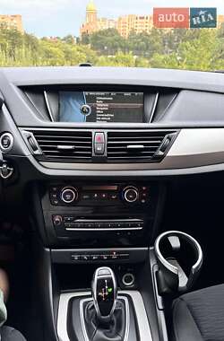 Внедорожник / Кроссовер BMW X1 2012 в 