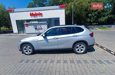 Внедорожник / Кроссовер BMW X1 2015 в 
