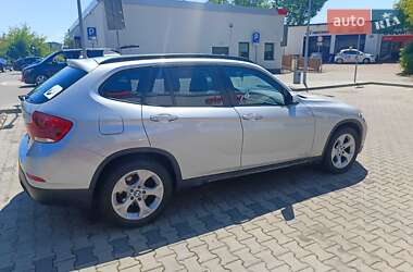 Внедорожник / Кроссовер BMW X1 2015 в 