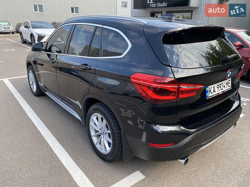 Позашляховик / Кросовер BMW X1 2015 в Києві